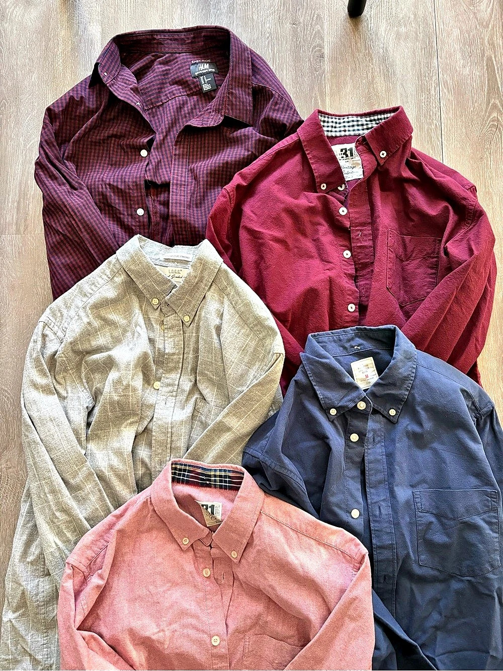 Bundle of Men’s Button Down Shirts (5 total) - size M